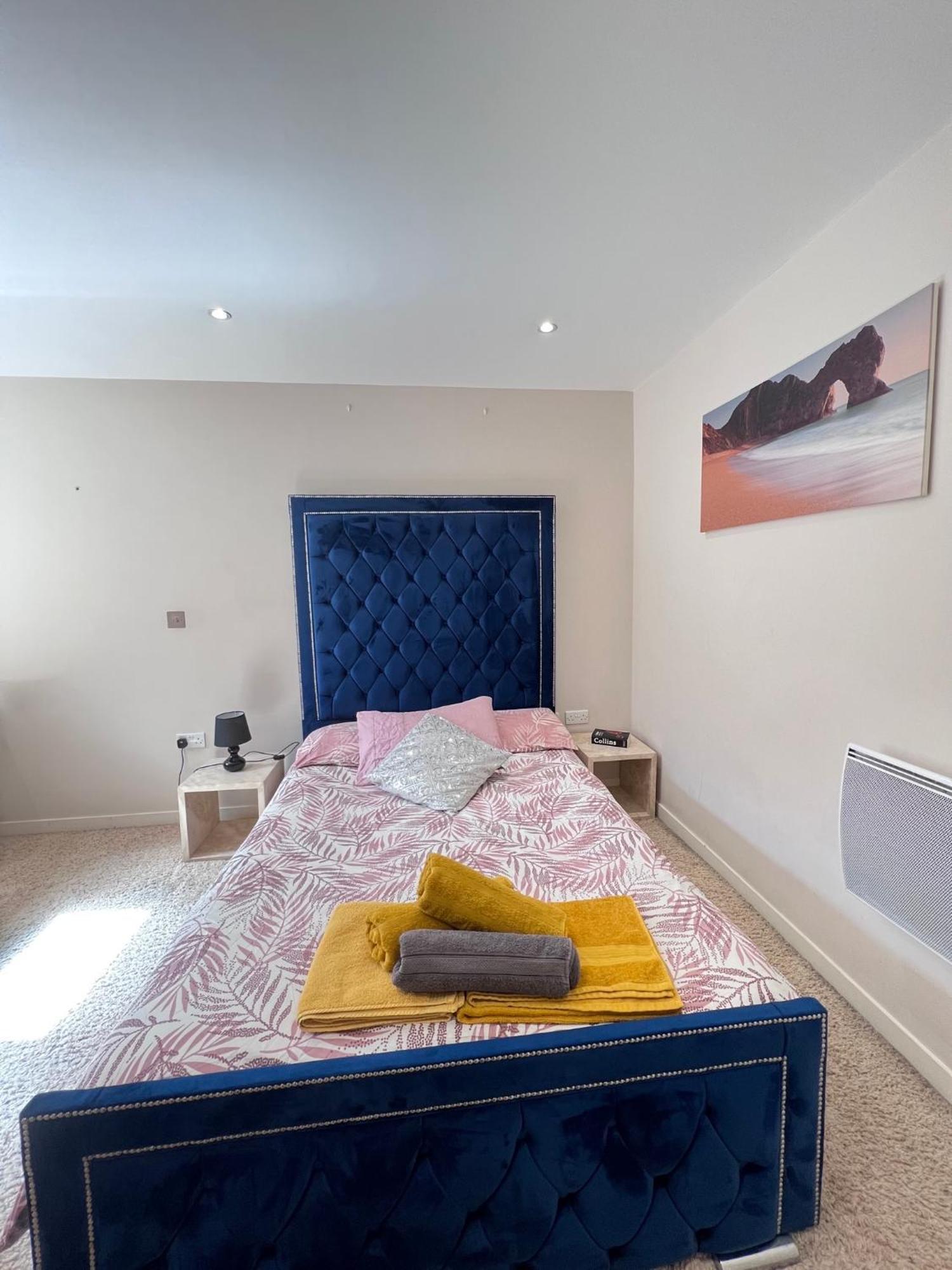 Great City Centre Getaway Apartment 2 Bed Near The Beach And Shopping Area 스완지 외부 사진